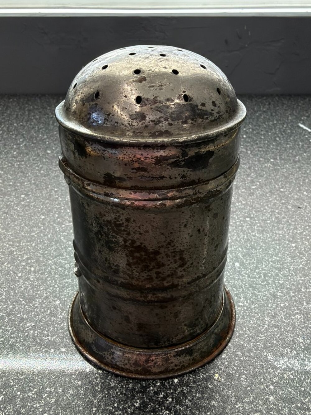 Vintage Metal Flour Sugar Shaker Dredger 4" Primitive Farmhouse Kitchen Decor